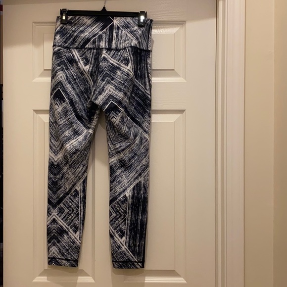 Lululemon leggings - Picture 3 of 3